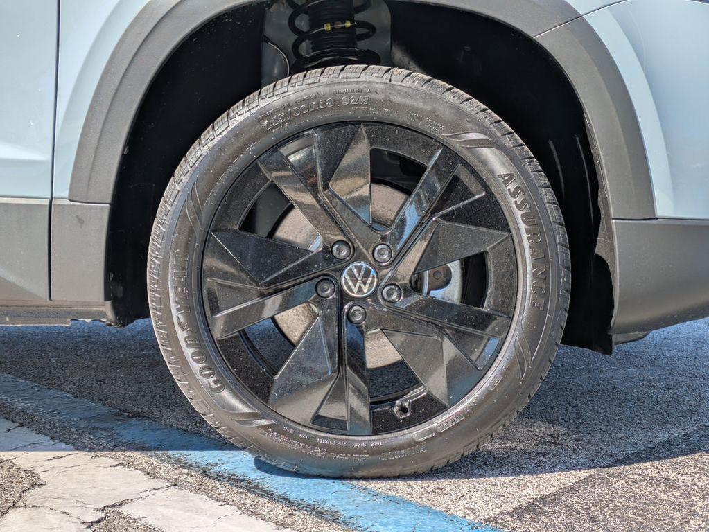 new 2026 Volkswagen Taos car, priced at $33,102