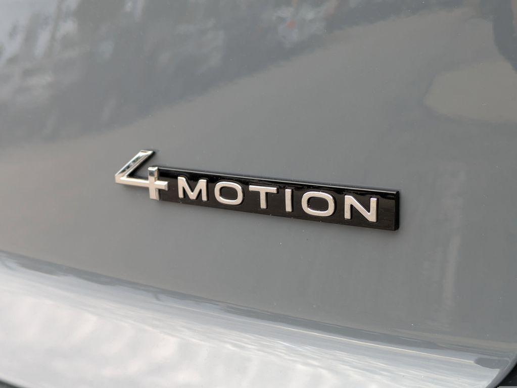 new 2026 Volkswagen Atlas Cross Sport car, priced at $54,995