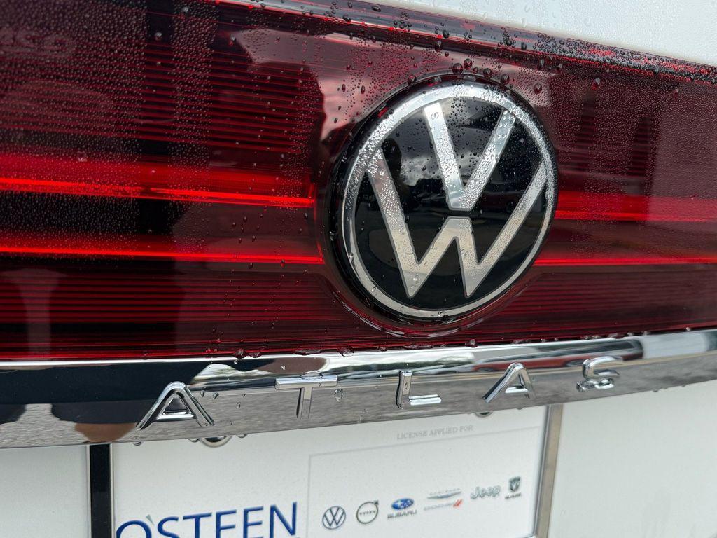 new 2026 Volkswagen Atlas car, priced at $47,395
