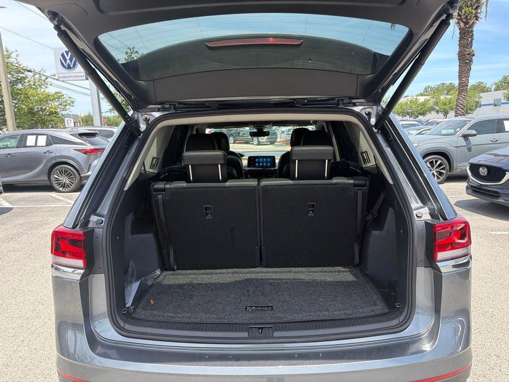 used 2024 Volkswagen Atlas car, priced at $31,995