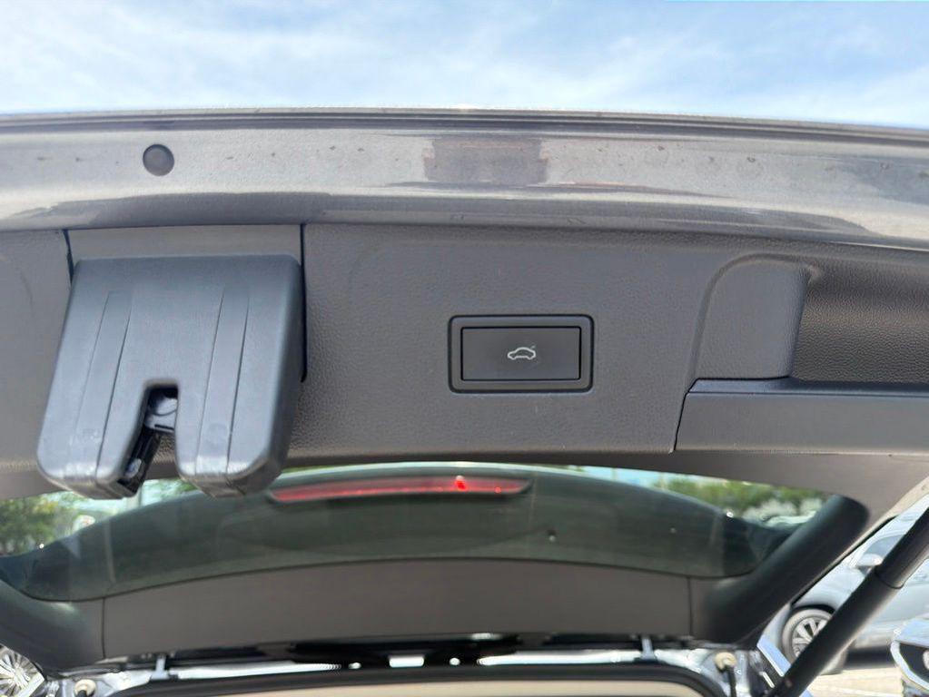 used 2024 Volkswagen Atlas car, priced at $31,995