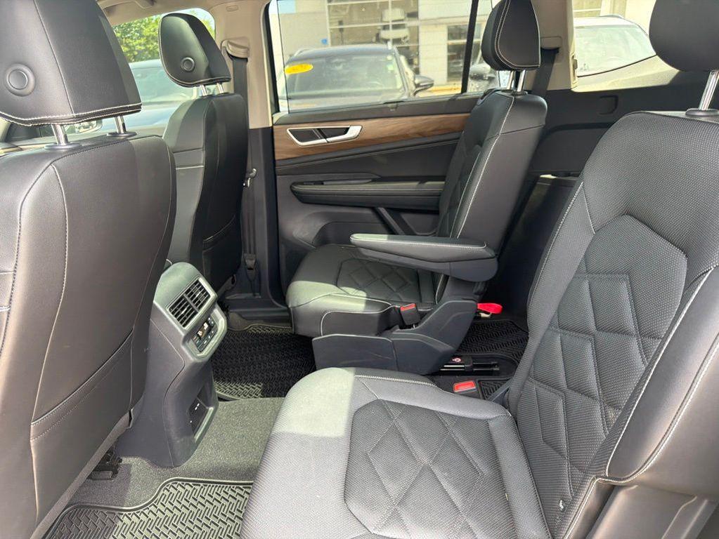 used 2024 Volkswagen Atlas car, priced at $31,995