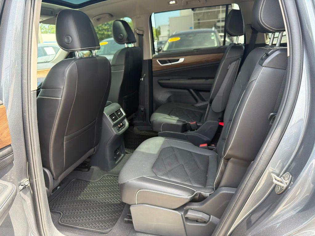 used 2024 Volkswagen Atlas car, priced at $31,995
