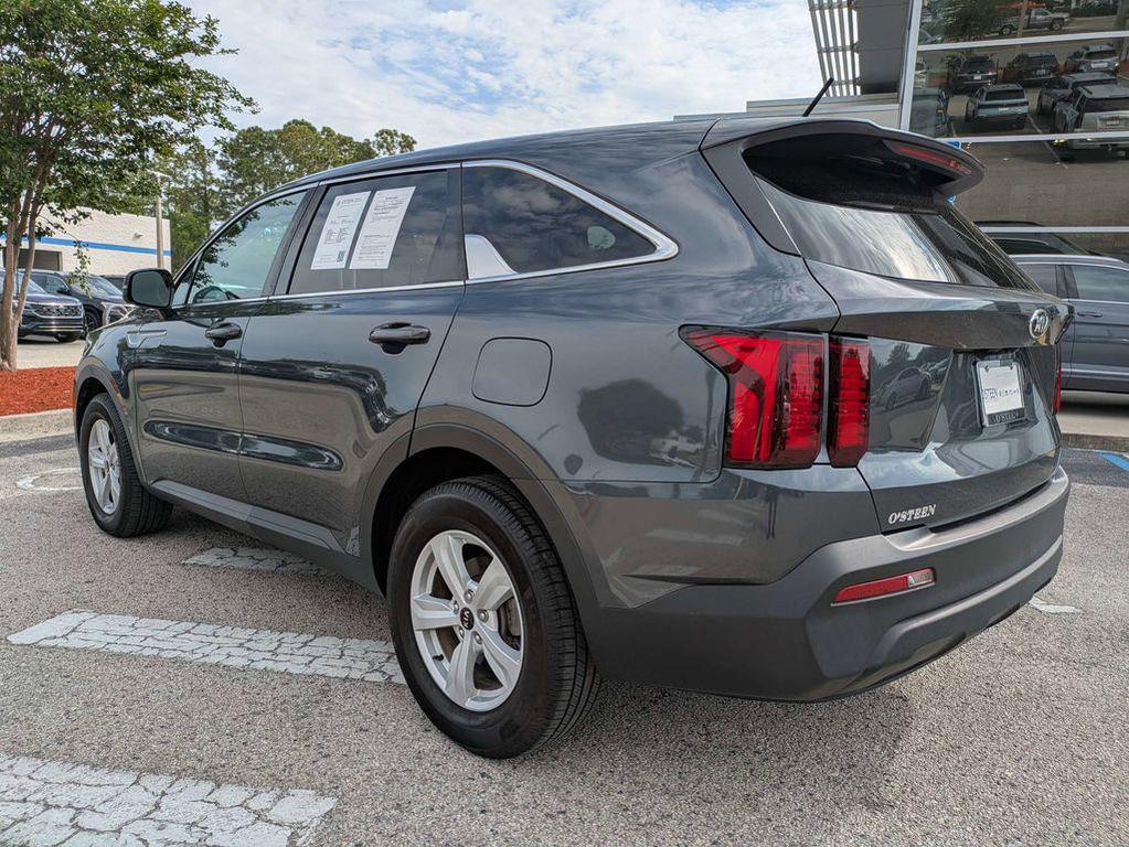 used 2021 Kia Sorento car, priced at $17,390