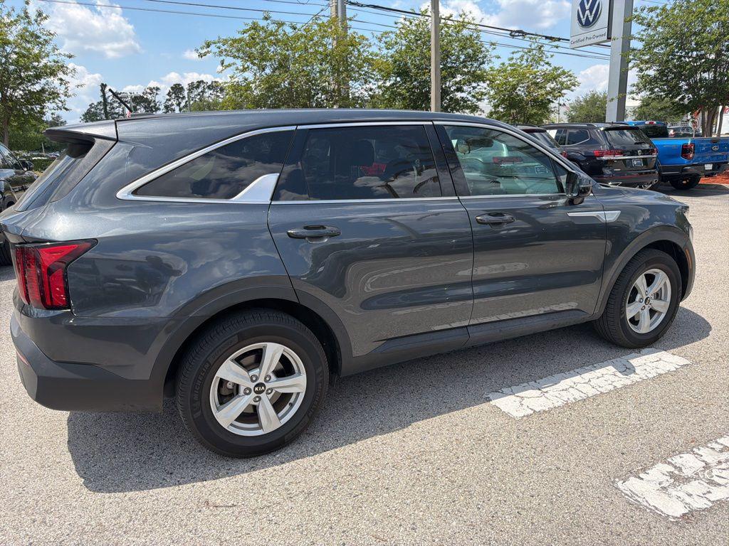 used 2021 Kia Sorento car, priced at $18,495