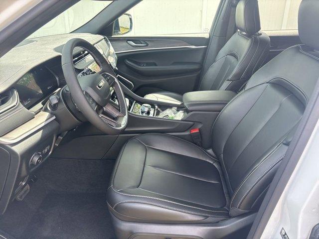 new 2026 Jeep Grand Cherokee car, priced at $43,734