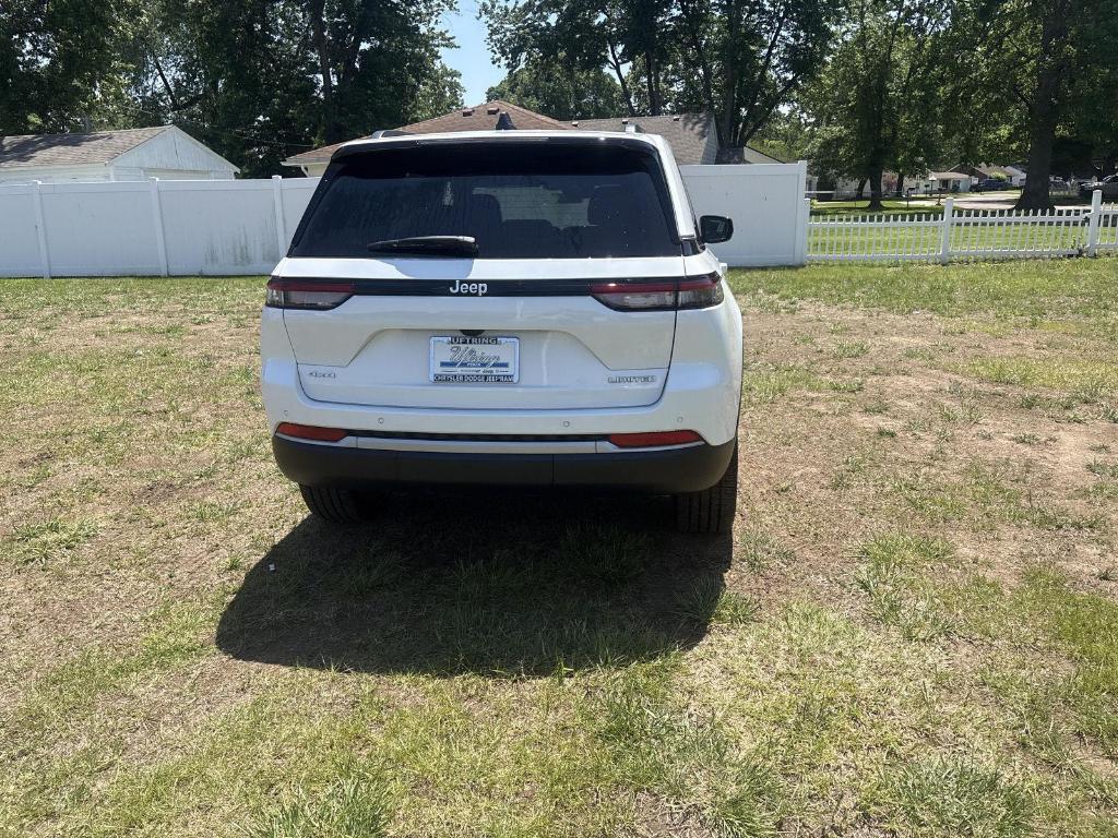 new 2026 Jeep Grand Cherokee car, priced at $42,734