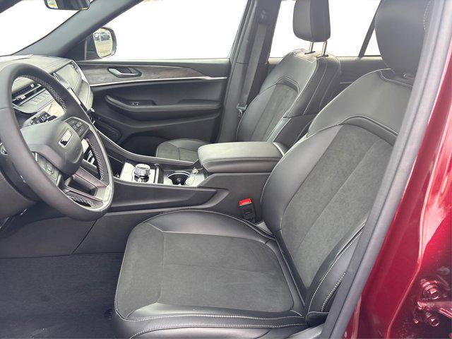 new 2026 Jeep Grand Cherokee car, priced at $43,430