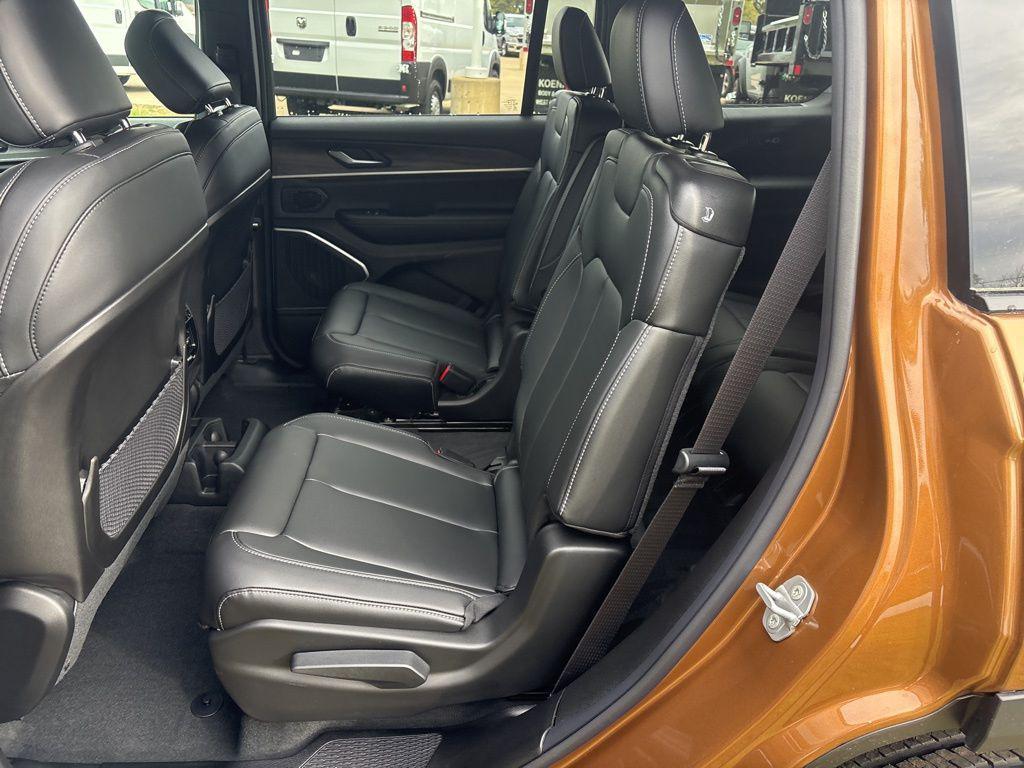 new 2026 Jeep Grand Cherokee L car, priced at $47,726