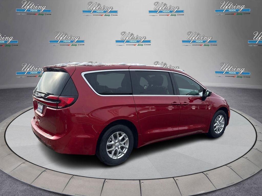 new 2026 Chrysler Pacifica car, priced at $38,135