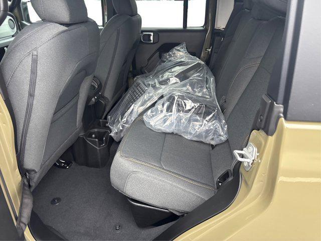 new 2025 Jeep Gladiator car, priced at $38,645