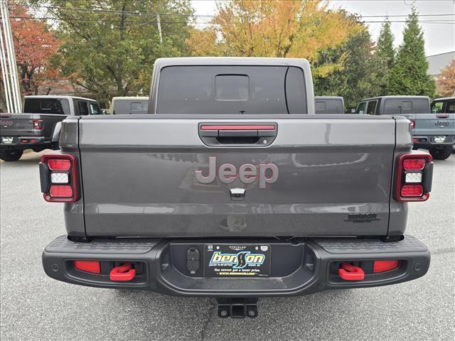 new 2026 Jeep Gladiator car, priced at $57,138