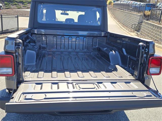 new 2026 Jeep Gladiator car, priced at $39,176