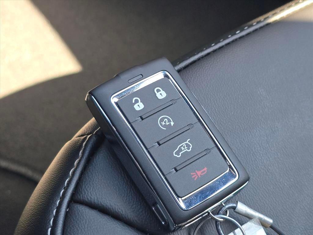 new 2026 Jeep Grand Cherokee car, priced at $45,033
