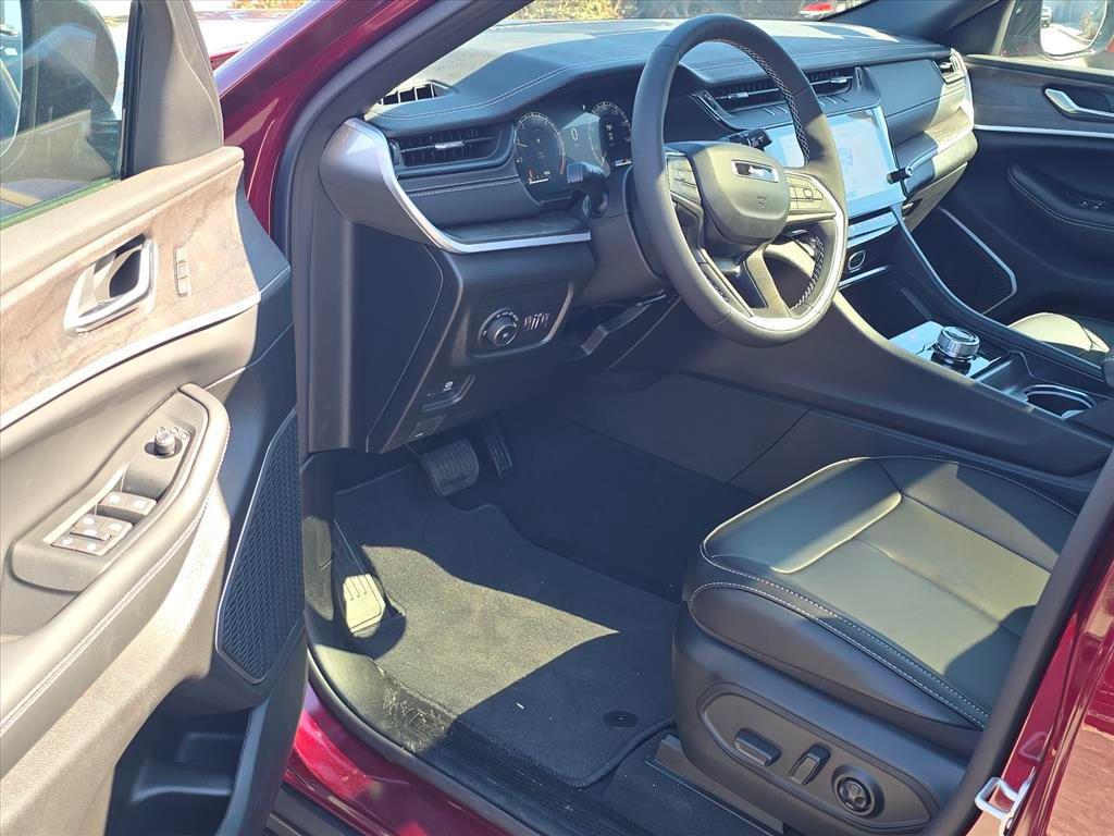 new 2026 Jeep Grand Cherokee car, priced at $45,033