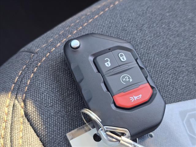 new 2026 Jeep Gladiator car, priced at $52,390