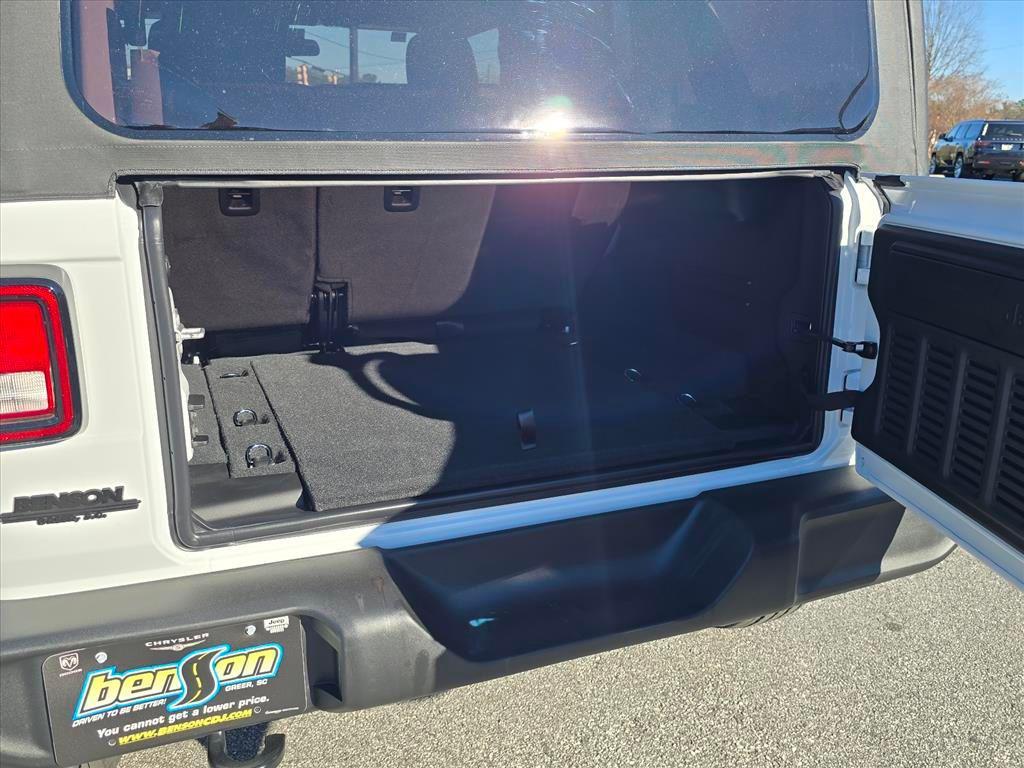 new 2026 Jeep Wrangler car, priced at $40,907