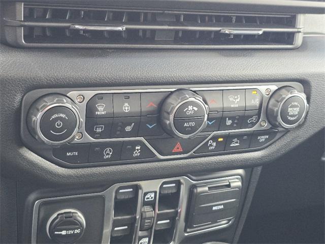 new 2025 Jeep Gladiator car, priced at $48,708