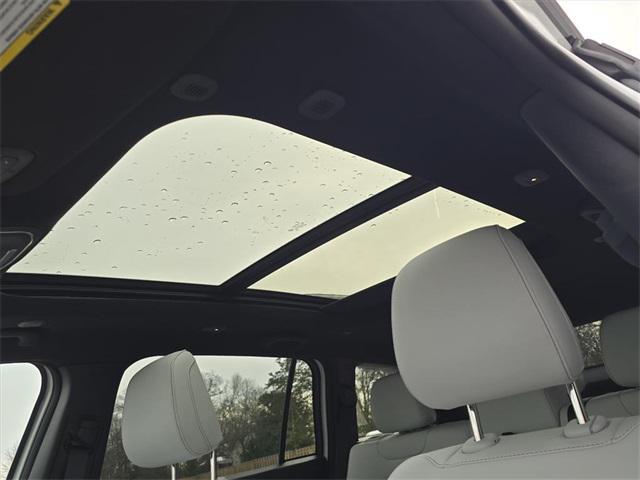 new 2026 Jeep Cherokee car, priced at $47,210