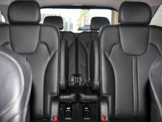 used 2023 Kia Sorento car, priced at $29,300