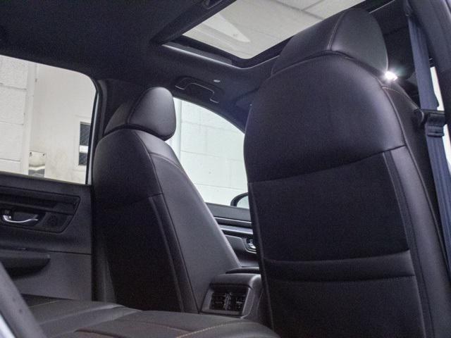 used 2025 Honda CR-V Hybrid car, priced at $31,750