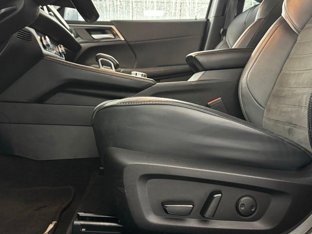 used 2022 Mitsubishi Outlander car, priced at $25,138