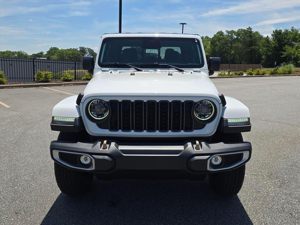 new 2026 Jeep Gladiator car, priced at $46,277