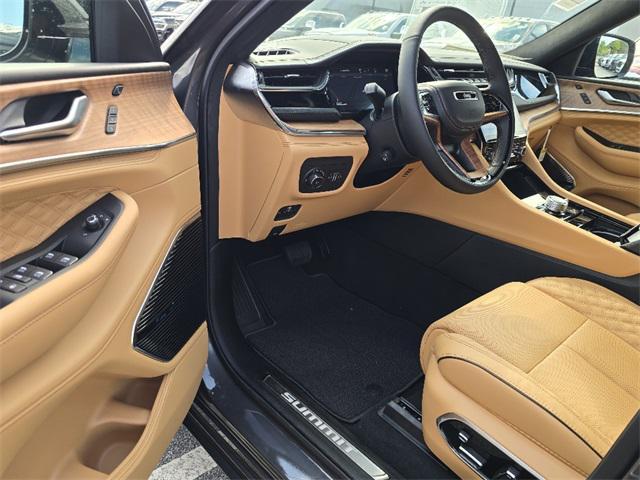 new 2025 Jeep Grand Cherokee car, priced at $61,192