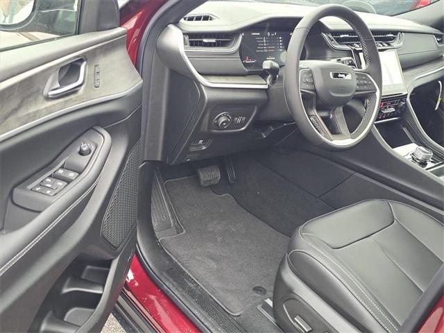 new 2025 Jeep Grand Cherokee L car, priced at $50,651