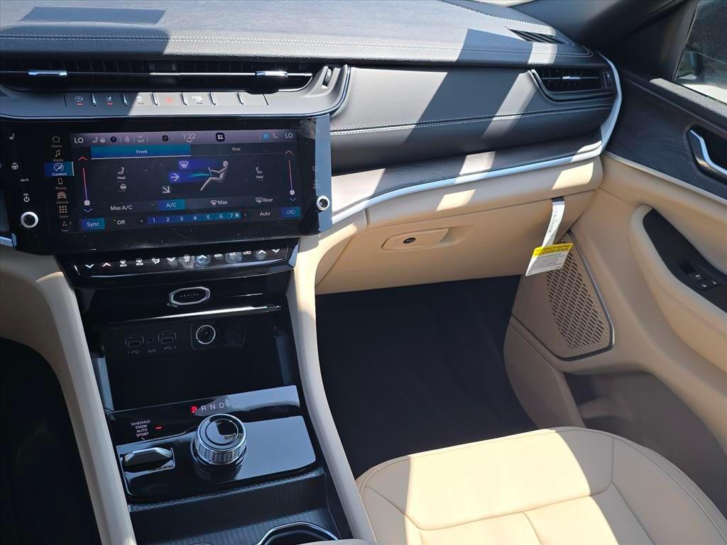 new 2026 Jeep Grand Cherokee L car, priced at $47,224