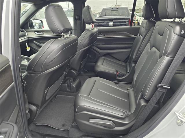 new 2025 Jeep Grand Cherokee L car, priced at $50,162