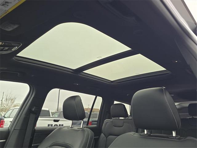 new 2025 Jeep Grand Cherokee L car, priced at $50,162