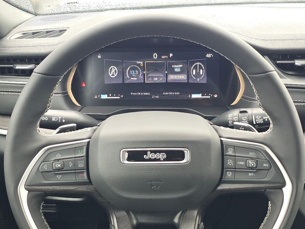 new 2025 Jeep Grand Cherokee car, priced at $42,735