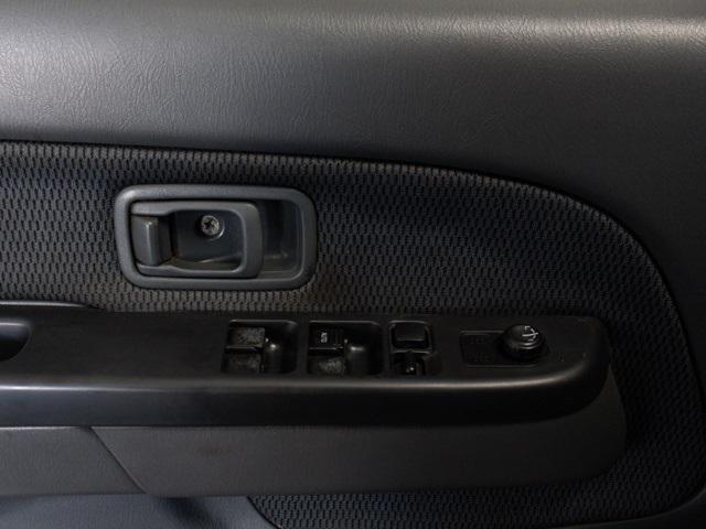 used 2004 Nissan Frontier car, priced at $6,500