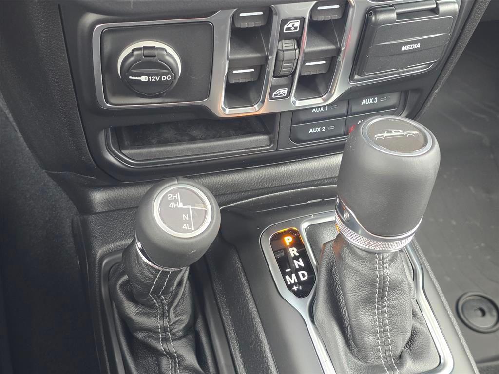 new 2026 Jeep Gladiator car, priced at $45,814
