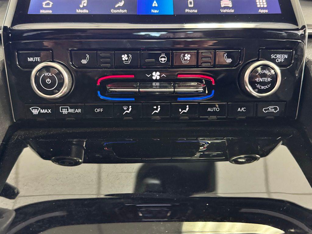 used 2023 Jeep Grand Cherokee L car, priced at $43,138