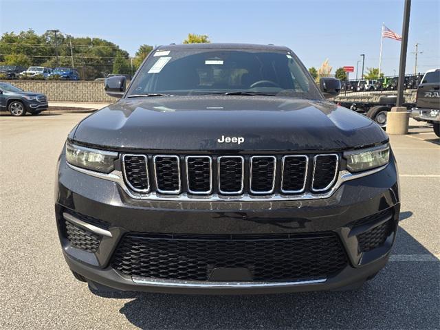 new 2025 Jeep Grand Cherokee car, priced at $32,755