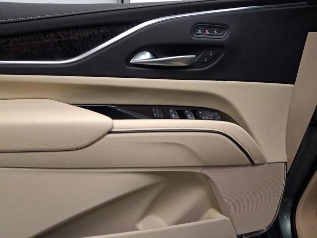 used 2023 Cadillac Escalade ESV car, priced at $72,100