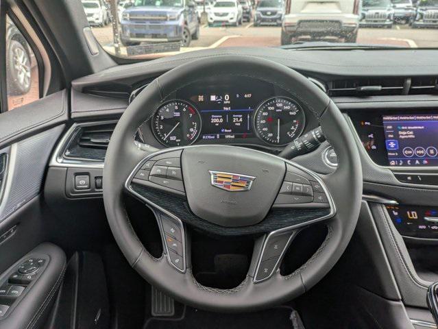 new 2025 Cadillac XT5 car, priced at $57,990