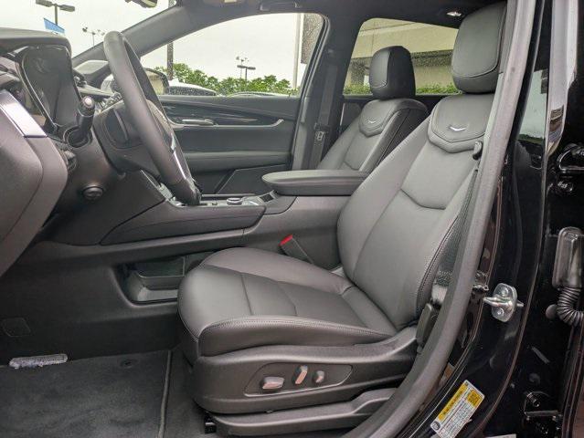 new 2025 Cadillac XT5 car, priced at $57,990