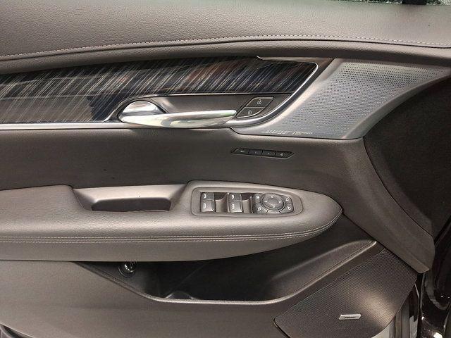 used 2024 Cadillac XT6 car, priced at $45,100
