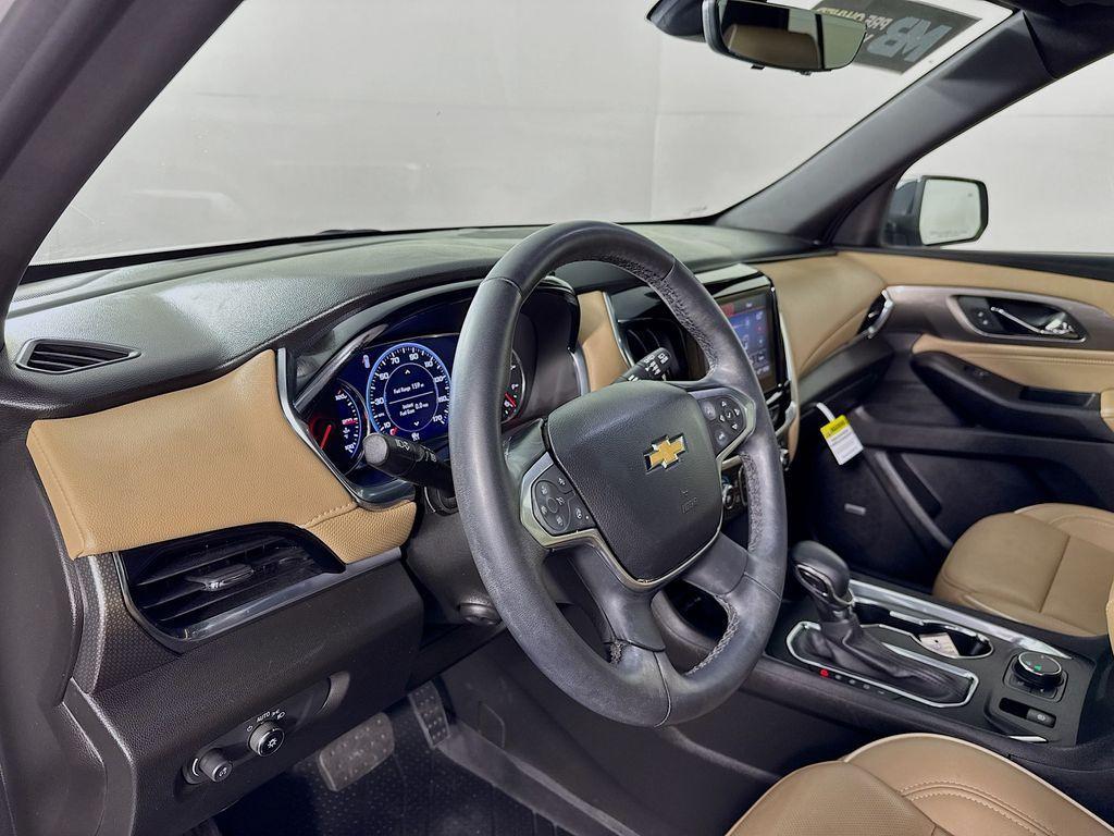 used 2023 Chevrolet Traverse car, priced at $34,499