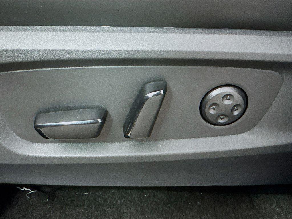 used 2025 INFINITI QX60 car, priced at $42,699