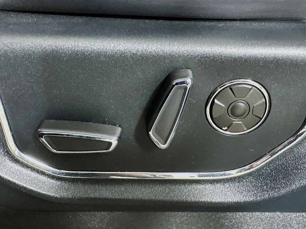 used 2021 Ford Expedition car, priced at $43,500