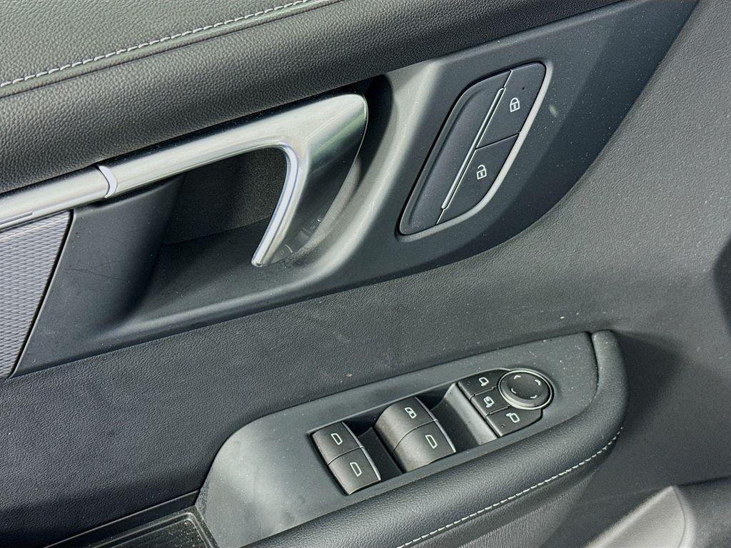 used 2025 Buick Enclave car, priced at $39,995