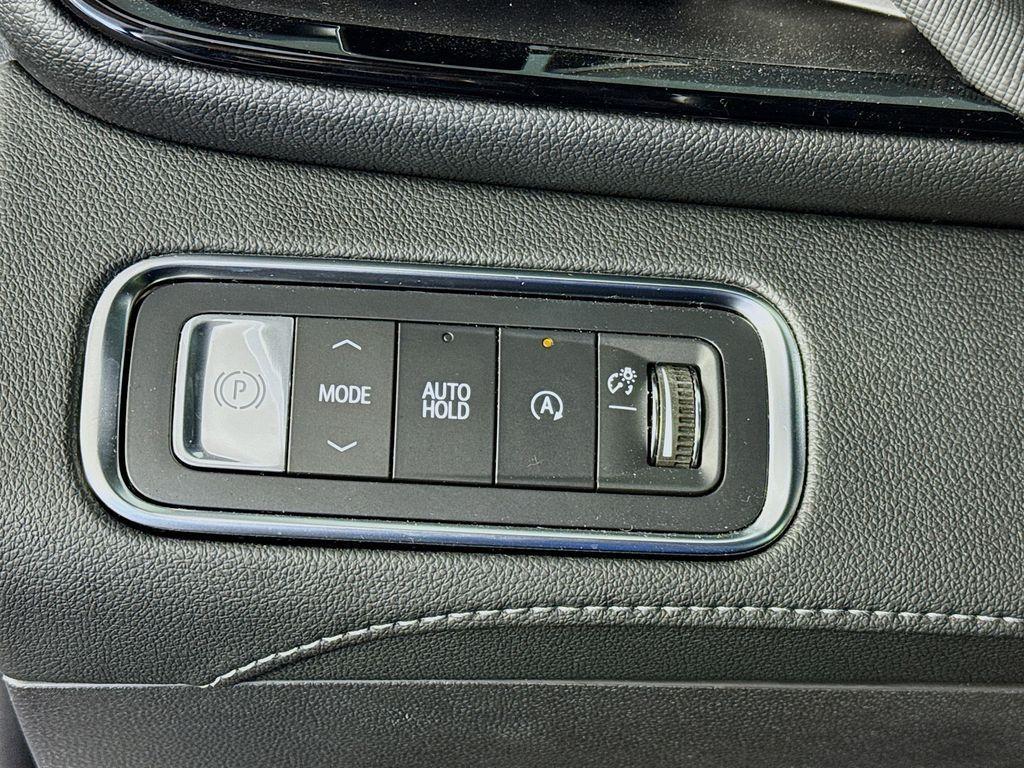 used 2025 Buick Enclave car, priced at $39,995