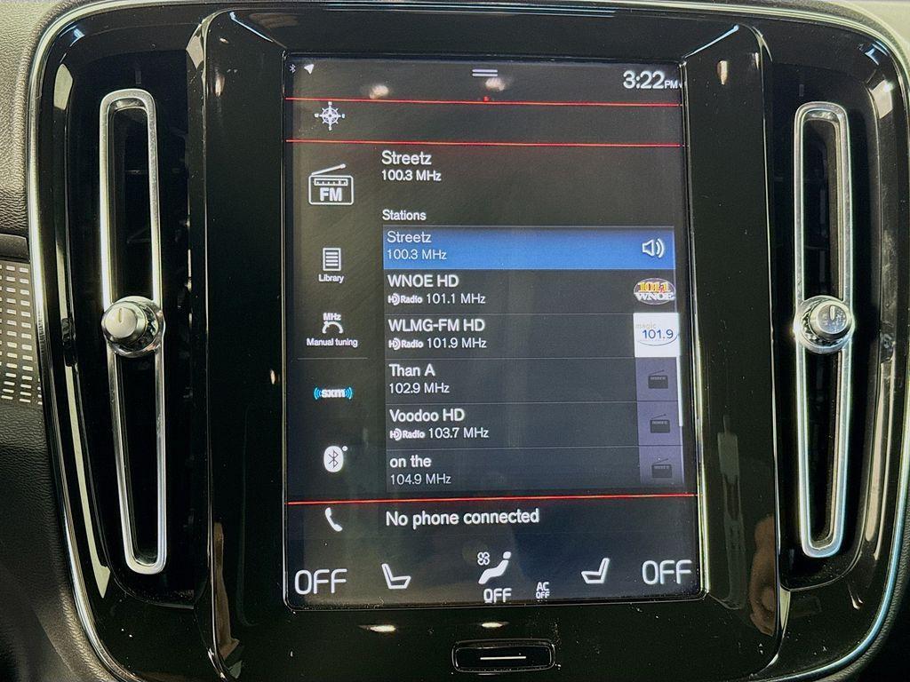 used 2020 Volvo XC40 car, priced at $22,988