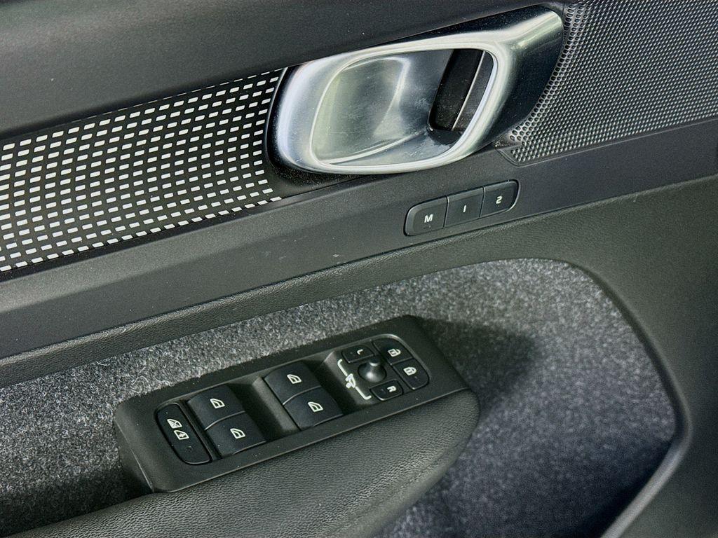 used 2020 Volvo XC40 car, priced at $22,988