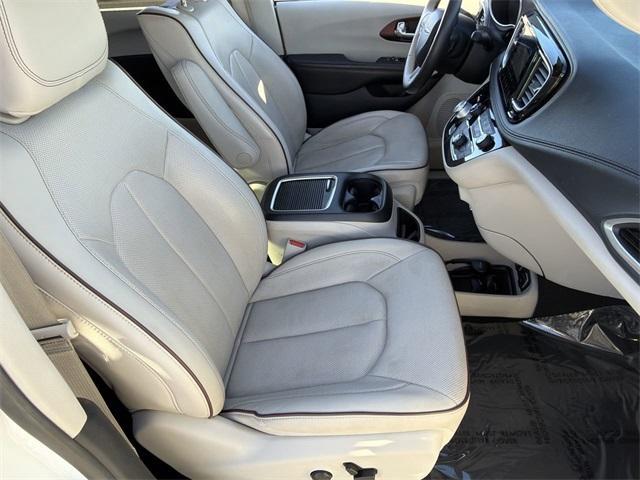 used 2020 Chrysler Pacifica car, priced at $19,999