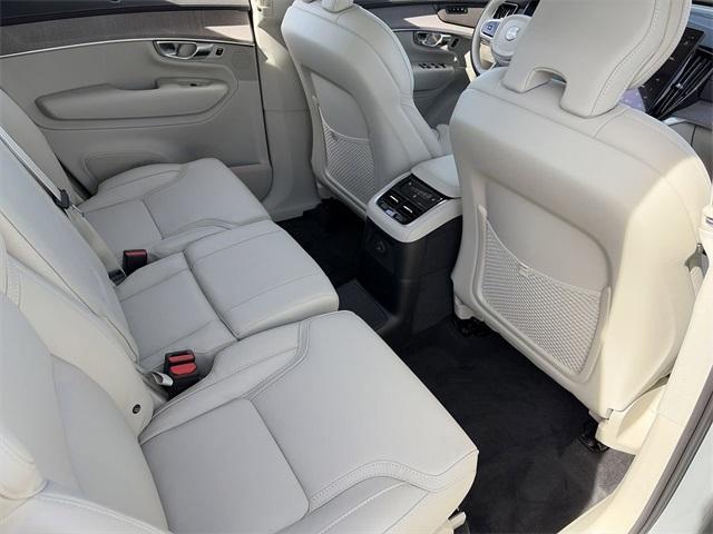 new 2026 Volvo XC90 Plug-In Hybrid car, priced at $85,745